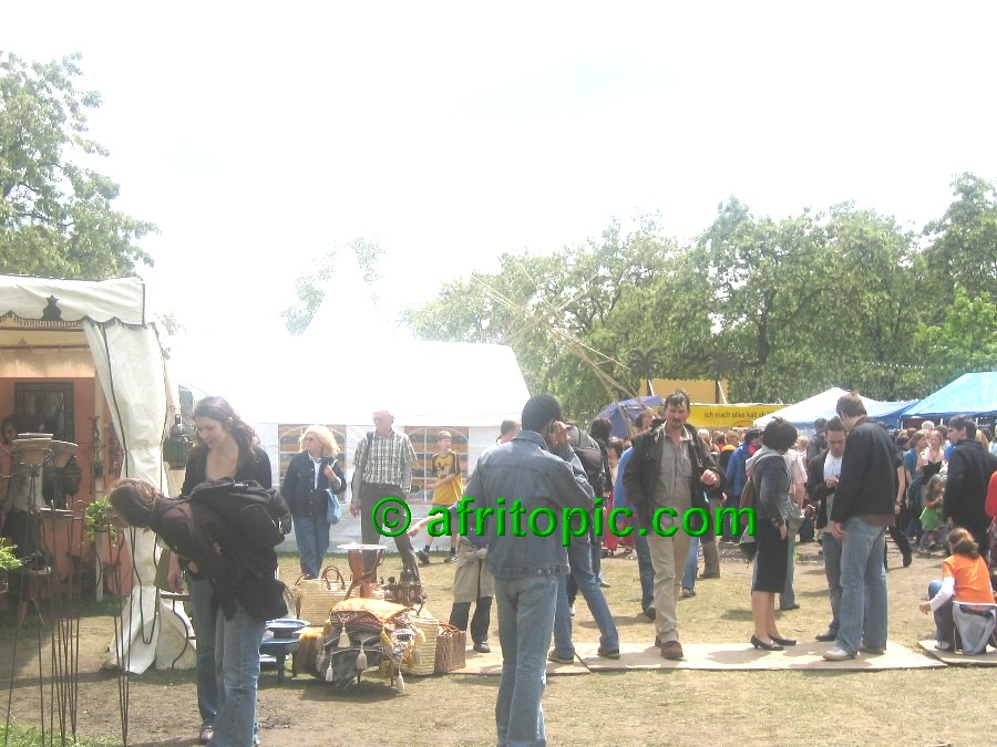 ../Images/afw2006b 235.jpg